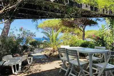 Image de Appartement 2p5c à Lumio avec Clim, Parking et Terrasse à 100m de la Plage