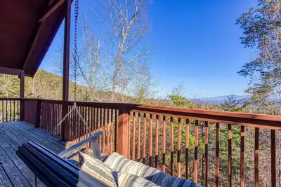 Image de Morning Glory is the place for you! Nestled on Bluff Mountain, just 10 minutes outside of Pigeon Fo
