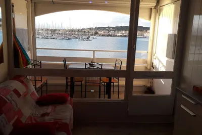 Image de Joli studio avec superbe vue et parking privé à 5 mn des plages