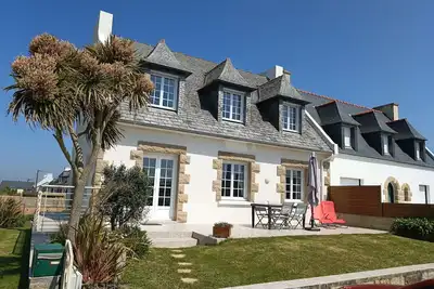 Image de Maison de vacances à Plouescat, vue mer, les pieds dans l'eau.