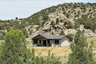 Image de Scenic cabin on the Snowy Range Highway