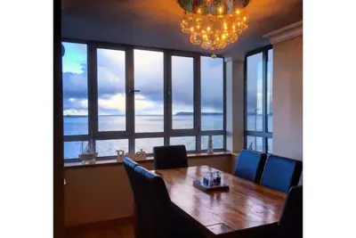 Image de Blue Pool View has Uninterrupted sea views 2/bed apartment with balcony.