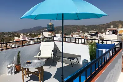 Image de Townhouse w/ spectacular views in the centre of Competa