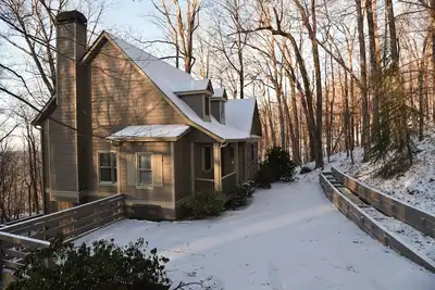 Image de Big Canoe Mountain Home Near Golf, Lakes & Hiking Trails