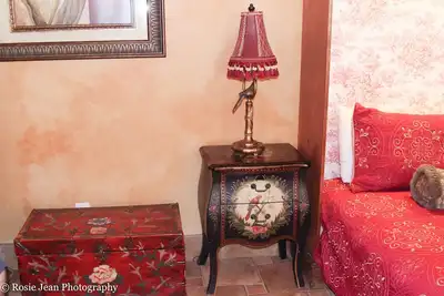 Image de Cottage Located at Gorgeous 1889 Victorian Bed and Breakfast near Charleston