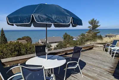 Image de Fantastic lake view with access to beautiful expansive beaches