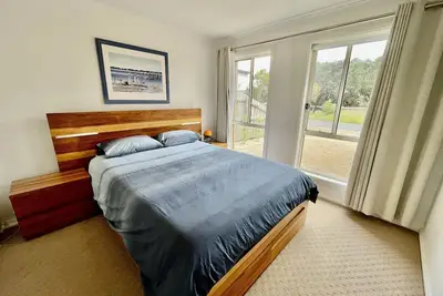 Image de Idyllic 3 bedroom holiday accommodation, short walk to beach.