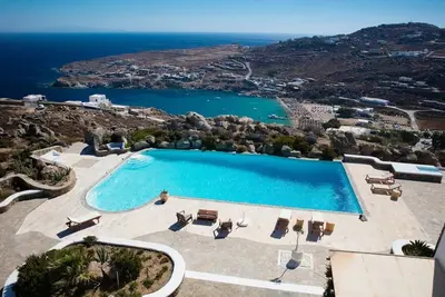 Chef included by Fantasia Villas: Villa Paradiso 19 bedrooms