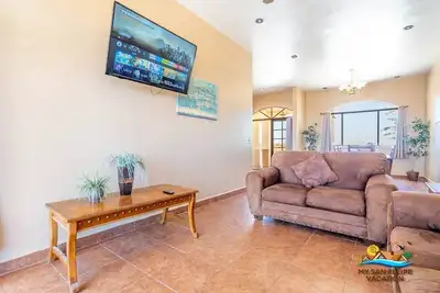 Image de Family resort home, pools, tennis, clean shady beach and family golfing