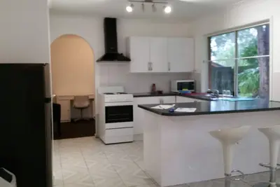 Image de Logan Hospital Dreamworld. Tamborine. upmarket area 3 bed furnished, ask pets.