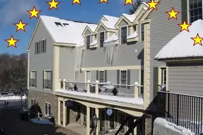 Image de Beautiful Two Bedroom, Ski In/Out, Mountainside, Home away from Home!