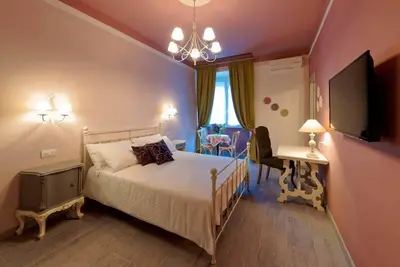 Image de White Ribbon Unmistakable Shabby Chic Apartment