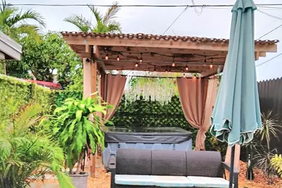 Image de 2bd/1b/6ppl/Wi-Fi/Bbq/Spa/Free Parking/Coin Washer/Dryer