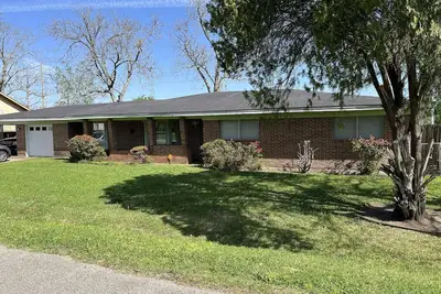 Image de Traditional 3-bedroom home with modern amenities