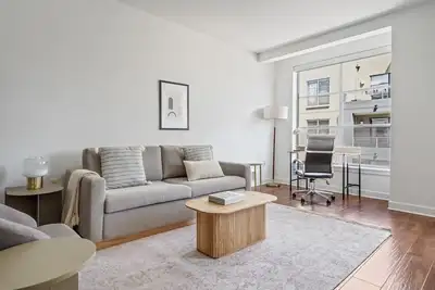 Image de Airy Mission Bay 2br w/ Gym & W/D, walk to Caltrain & Muni, by Blueground