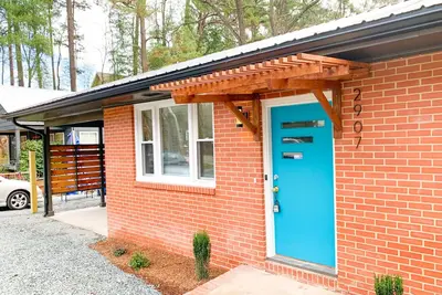 Image de Cozy Bungalow- near Duke, Hospital, Walk to food