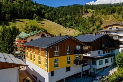 Image de Apartment spacieux et très agréable, situé en plein centre