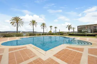 Image de Boca do Rio - Appartement T1, proche mer, avec piscine partagée et Wi-Fi