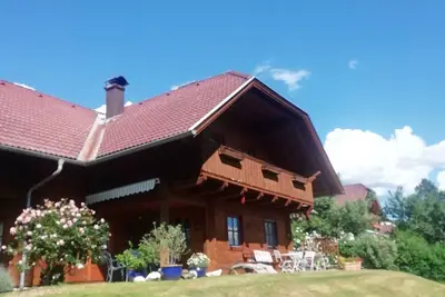 Image de Landhaus Laubendorf, on the sun terrace above Lake Millstättersee