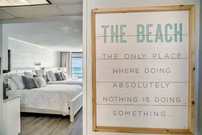 Image de Direct Beachfront! Close to Everything! Sleeps 4!