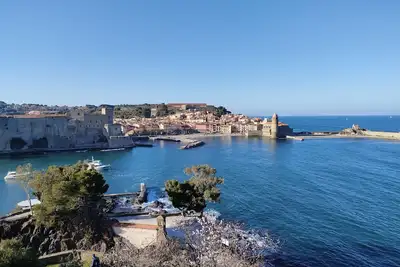 Image de magnifique appartement à proximité  de la plage de sable fin du Port d'avall