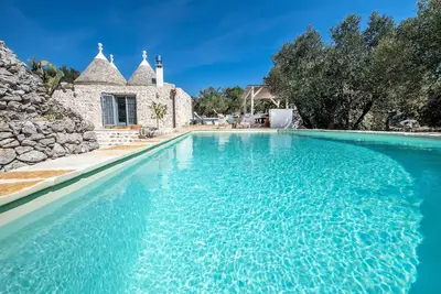 Image de Charming Trullo with Heated pool and panoramic view