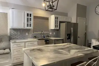 Image de Cozy 3 bedroom residential home w Patio