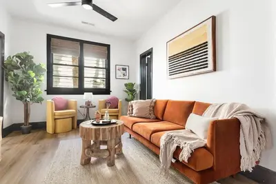 Image de The Oliver | Stylish Monthly 1br Downtown!