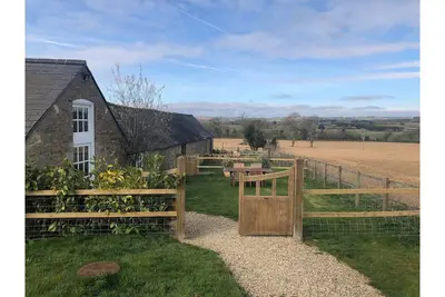 Charming Cotswold Cottage in a private setting