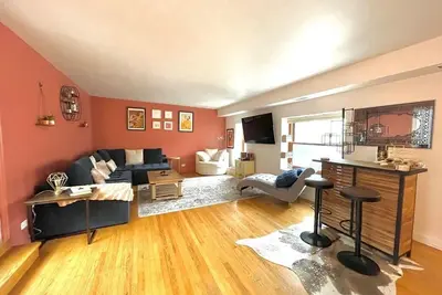 Image de Lovely Spacious Condo w/Private Patio
