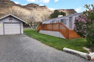 Image de Sunland Estates on the Columbia River!