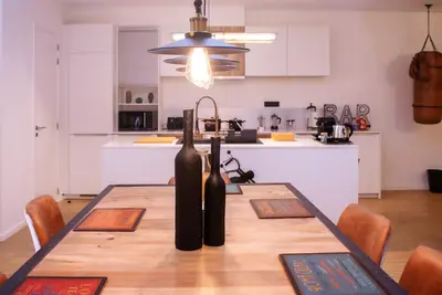 Image de R213 - Industrial Style Sanctum