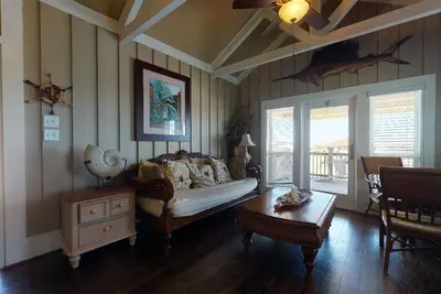 Image de Redfish Tower: 3 Br, 3 Ba House in Pt. Bolivar, Sleeps 8