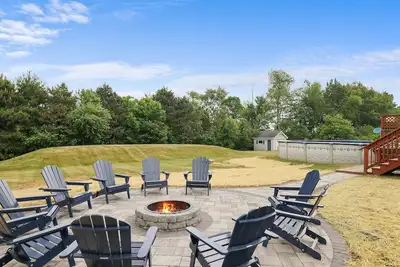 Image de Private Heated Pool/Hot Tub/Huge Game Room/Sauna/Fire Pit/Huge Yard/3300 sq ft!