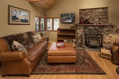 Image de ⭐️Premier Host - Serene cabin, the best amenities, north end of James Ranch