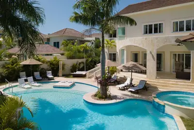 Image de 4 Bedroom Royal Villa