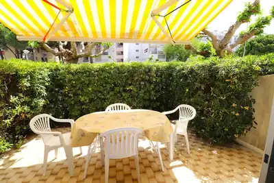 Image de 2 pièces belle terrasse au Sud 4 personnes parking