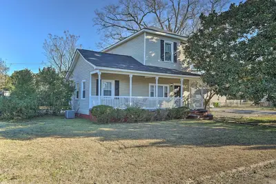 Image de Columbia Home w/ Spacious Yard < 2 Mi to Dtwn