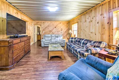 Image de Pet-Friendly Ellijay Escape w/ Yard & Grill!