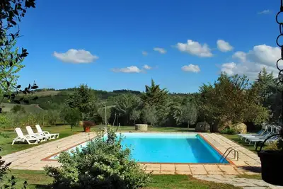Image de Appartement dans une maison de vacances avec Wifi, piscine, Tv, terrasse, vue panoramique, parking