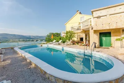 Image de Homerez - Appartement à Mastrinka