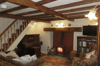 Image de Cosy, quaint country cottage with views of Kinder.