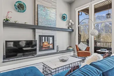 Image de Mountain Soak Retreat- private hot tub, Ev, luxe, view, 5br, sleeps 12 -M3