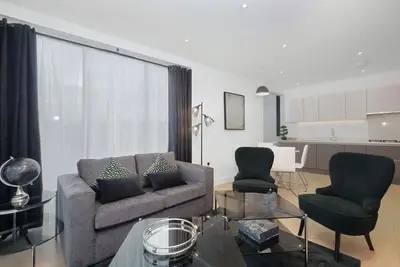 Image de Belmore 2 Bedroom Luxury Apt with Parking in Stanmore, North West London - 15