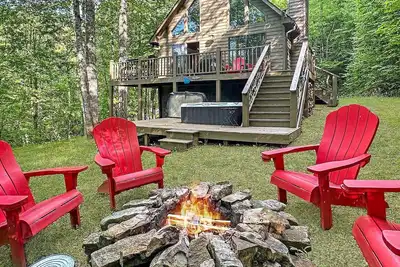 Image de Twin Pines - Free Brewery Tour Passes - Secluded Cabin - Convenient to Fontana