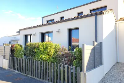 Image de \"Côté Océan\" Accès Direct Plage à 200m à pied!