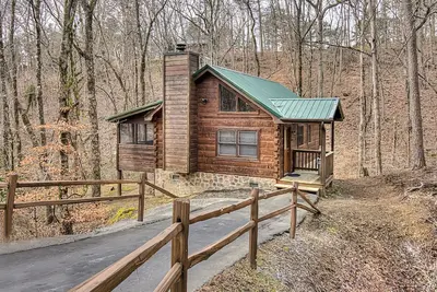 Image de Private Smoky Mountain Cabin – Hot Tub & Serenity
