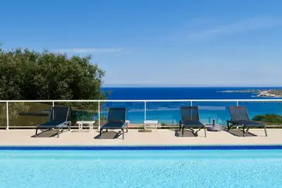 Image de Villa 8 chambres vue mer panoramique à Algajola