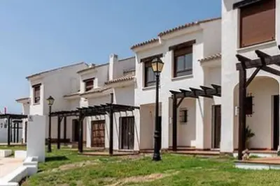 Image de New, cozy country house with fireplace in El Ronquillo