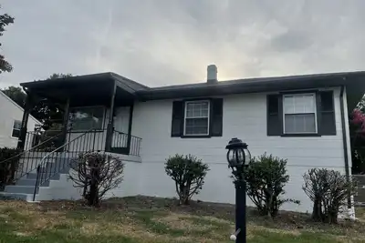 Image de Beautiful house close to downtown & Cone Hospital